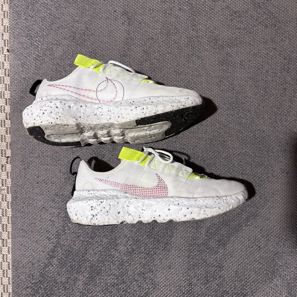 Nike White and Neon Yellow Women's Sneakers - Picture 2 of 3